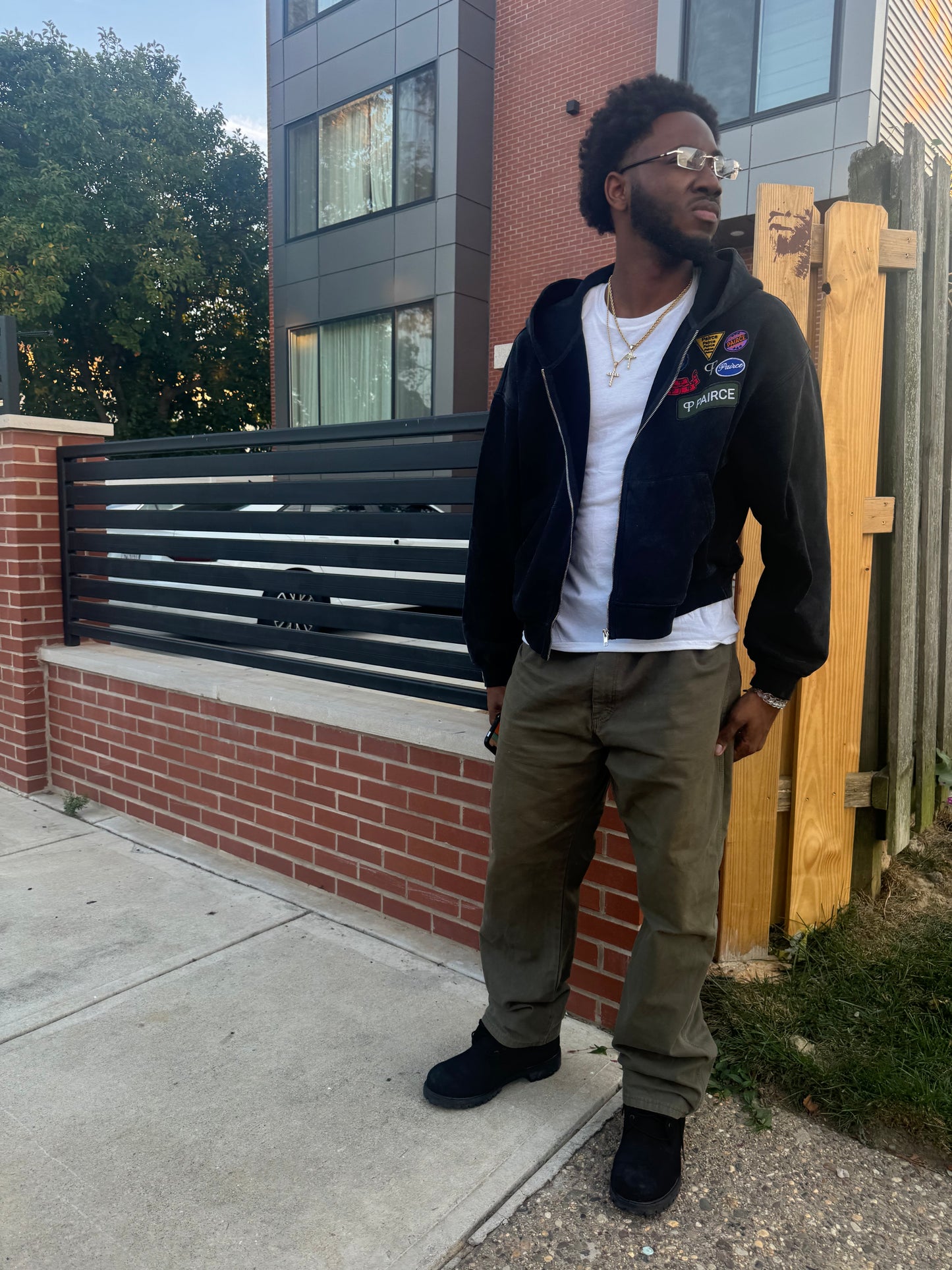 BLACK PAIRCE HOODIES