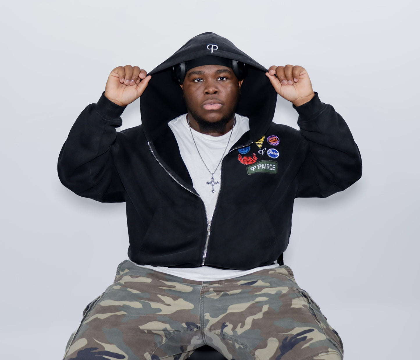BLACK PAIRCE HOODIES
